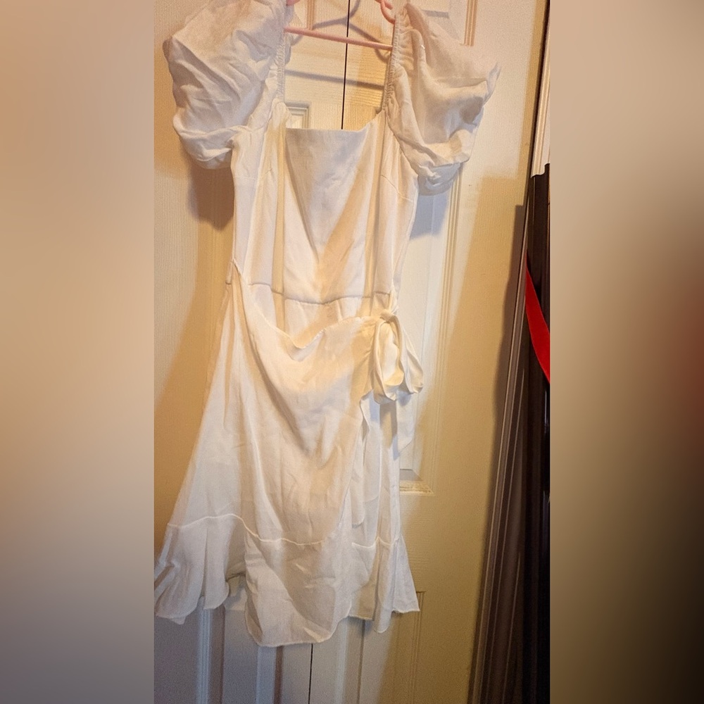 Francesca's Collections White Mini Dress